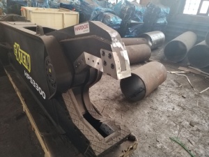 Гидроножницы по металлу HPS4500 на экскаваторы 40-50т