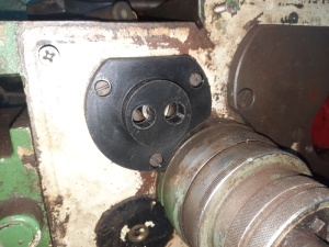 фланец масляного насоса консоли фрезерных станков 6Р12,13,82,83,ВМ127