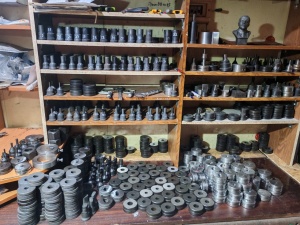 Пробойники для отверстий, пуансоны, матрицы и ножи