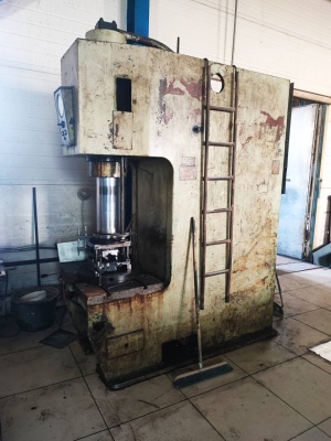 Пресс гидравлический одностоечный П6330