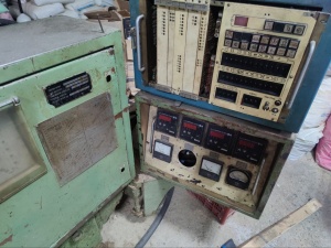 Термопластавтомат ДЕ 3330Ф1