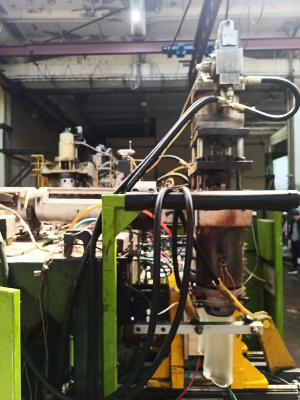 Экструзионно выдувная машина Kingswel PGB 12L