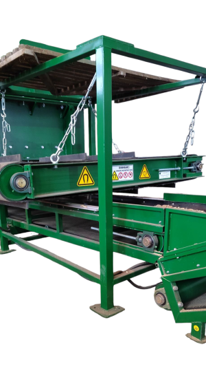 Шредер для измельчения деревянных отходов
