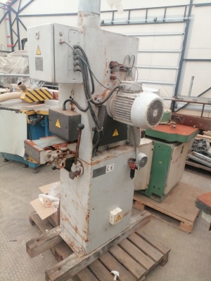 Ленточный шлифовальный станок с остилляцией Yaroma LS-200