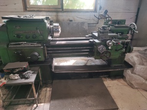 ТОКАРНО-ВИНТОРЕЗНЫЙ 1К62 рмц 1000мм