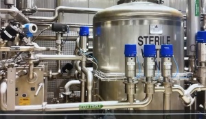 Б/у асептическая линия розлива KRONES 36 000 бутылок/час (0,5 л) из Италии 2006 года