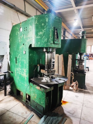 Пресс гидравлический одностоечный п6330