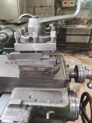 ТОКАРНО-ВИНТОРЕЗНЫЙ 1К62 рмц 1000мм