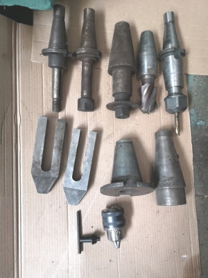 СТАНОК универсально-фрезерный 6М82Ш из НИИ с ОСНАСТКОЙ