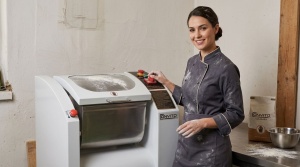 Горизонтальная тестомесильная машина Convito