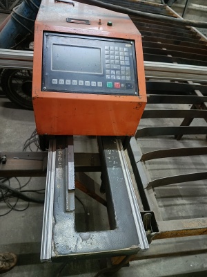 станок плазменной термической резки с ЧПУ консольного типа