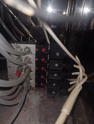 Машина для закатки банок с вакуумом взм-1