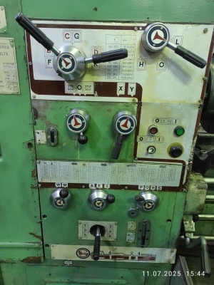 Токарный Винторезный станок, Arad SN-402 РМЦ 1000 мм, шпиндель Ø105 мм