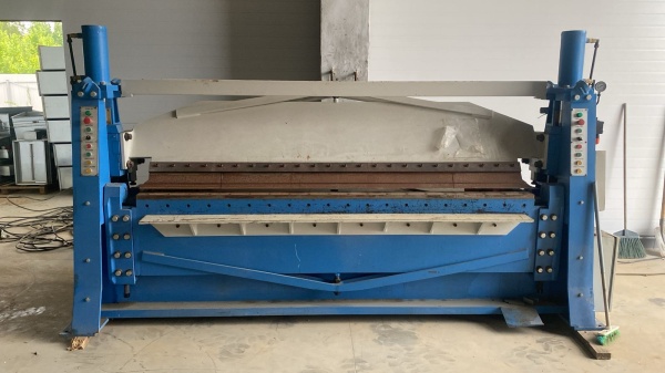 гибочный станок листогибочный с пневмоприжимом