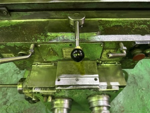 Вертикальный фрезерный станок 6р12