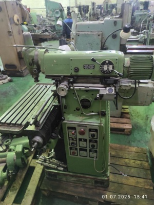 Широкоуниверсальный фрезерный станок, пр-во Швейцария Mikron WF2