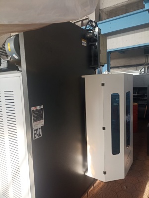 Гидравлические гильотинные ножницы QC 11К 10х3200