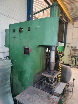 Пресс гидравлический одностоечный П6326 40тонн