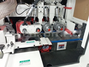 5-ти шпиндельный четырёхсторонний фрезерный станок продольного типа с 2-мя нижними шпинделями QMB-T520A