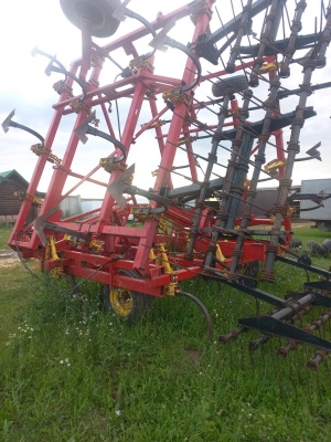 Оборудование глубокого рыхления Bourgault 9800