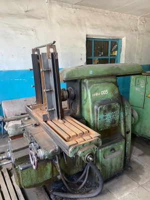 Фрезерный станок 6М82