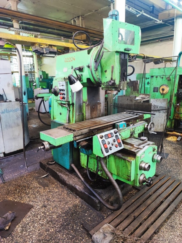 Вертикально-фрезерный станок 6Т12 №245