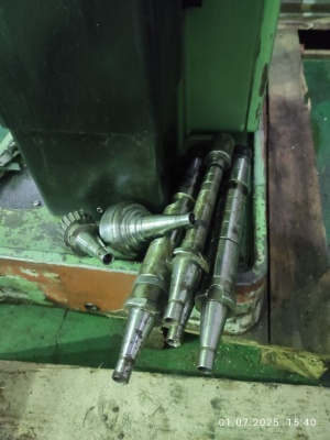 Широкоуниверсальный фрезерный станок, пр-во Швейцария Mikron WF2