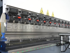 Гидравлический листогибочный пресс KRRASS SPB 110/2500 4 axis