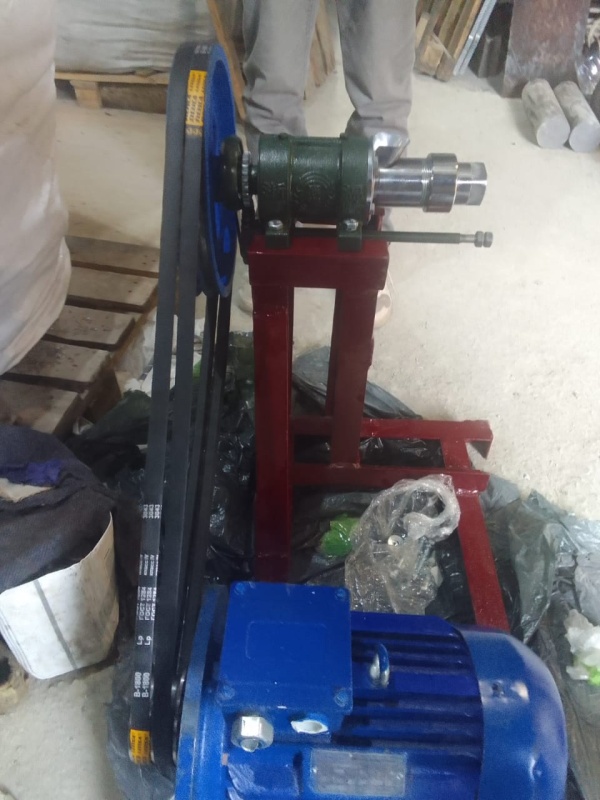 Экструдер кукурузной палочки из наличия 4 квт