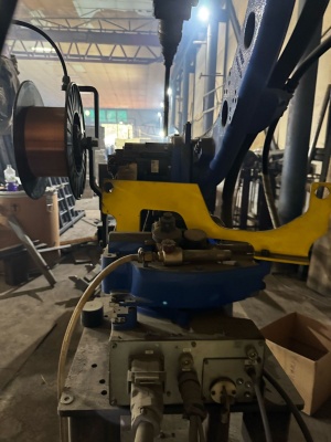 Сварочный робот Yaskawa AR 1440 с вращателем