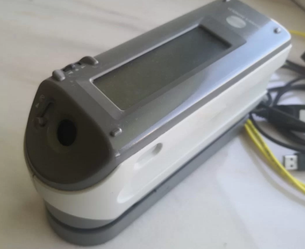 Спектрофотометр Konica Minolta CM-2300d