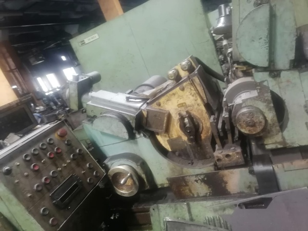 3Е183В станок бесцентрошлифовальный станок