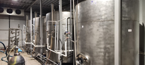 Комплект оборудования состоящий из: Варочного отд 5 000 л/смену, Бродильного отд 20 т, Дображивания 40 т, Линиии розлива и упаковки в ПЭТ