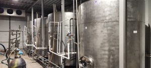 Комплект оборудования состоящий из: Варочного отд 5 000 л/смену, Бродильного отд 20 т, Дображивания 40 т, Линиии розлива и упаковки в ПЭТ