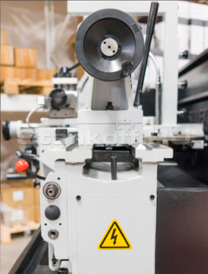 Токарно-винторезный станок CM6241/1500