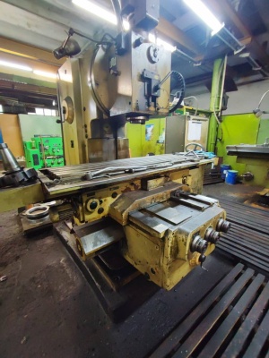 Вертикально-фрезерный FSS400