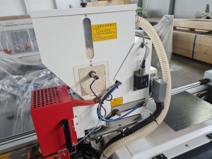 Кромкооблицовочный станок с прифуговкой Nanxing NB6JQFVKL