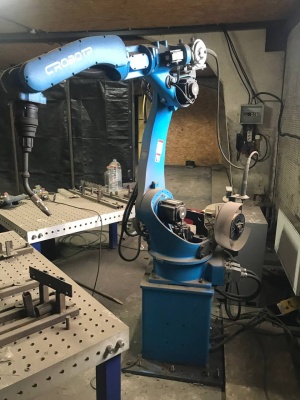 Роботизированный комплекс по автоматизации процесса сварки CRP-RH20-10