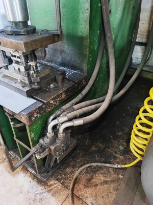 Пресс гидравлический одностоечный П6326 40тонн