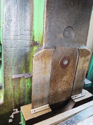 Вертикально-фрезерный станок 6Т12 №245