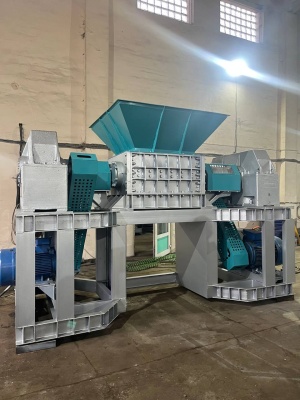 Шредер двухроторный