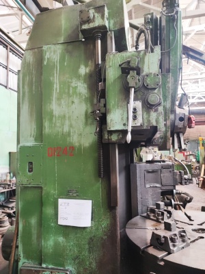 Токарно-карусельный станок 1516