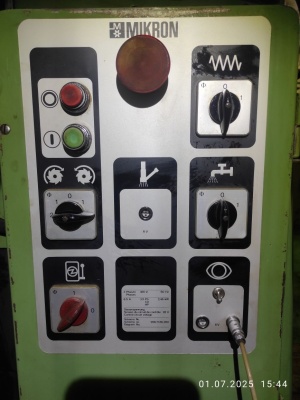 Широкоуниверсальный фрезерный станок, пр-во Швейцария Mikron WF2