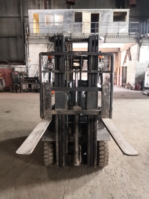 Вилочный погрузчик Komatsu FG15T-20