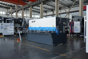 Гидравлическая гильотина  QC12K-6x2500