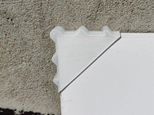 Защитные уголки для декоративных панелей и панно