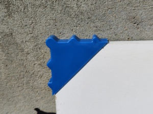 Пластиковые уголки 60х60 мм для защиты картонных коробок