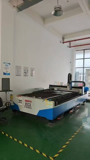 Станок лазерной резки металла с ЧПУ 3000х1500 мм 1500 Вт