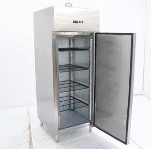 Шкаф холодильный Gastrorag GN-650 TN