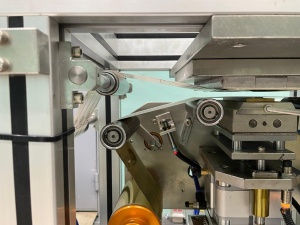 Станок изготовления термоусадочных колпачков